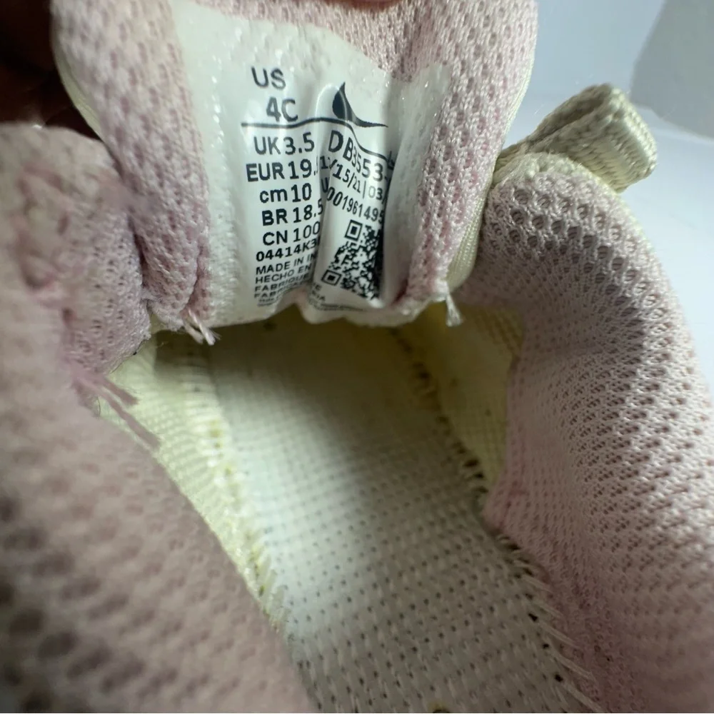 Baby Nike Crater Impact Sneakers‎ Pink Cream Size 4C